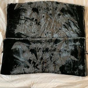 Beautiful crushed velvet scarf or wrap.